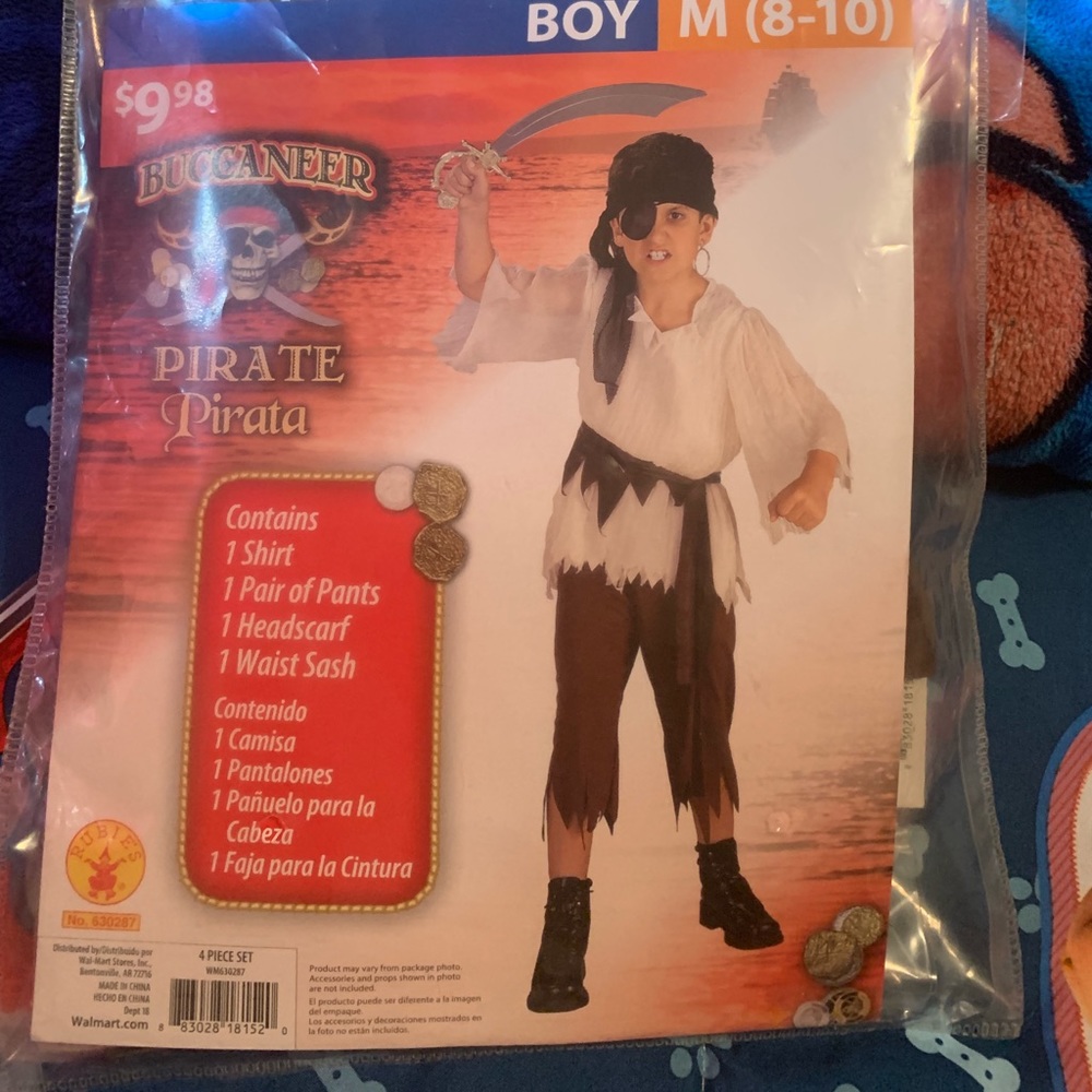 Pirate costume. NWT